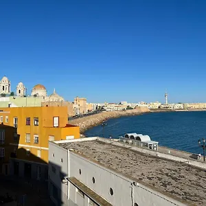 Balcon Al Mar Con Ascensor Grupo Ac Gestion Cádiz